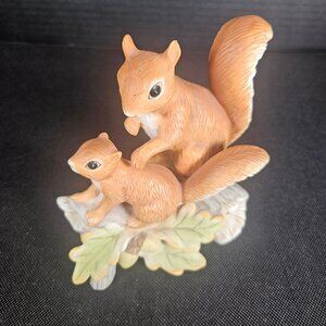 Vintage Homco # 1457 Mom And Baby Squirrel On An Oak Tree Limb Figurine